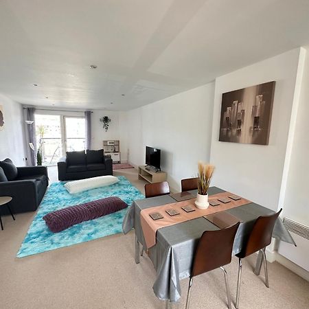 Water Front Apt Walk To The Beach & City Centre Swansea Dış mekan fotoğraf